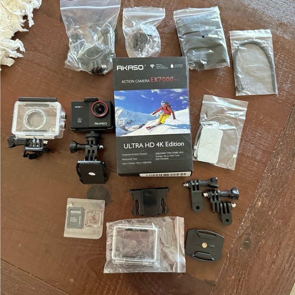 EK7000 Pro Action Camera - Black (opened box) but New - Picture 11 of 11